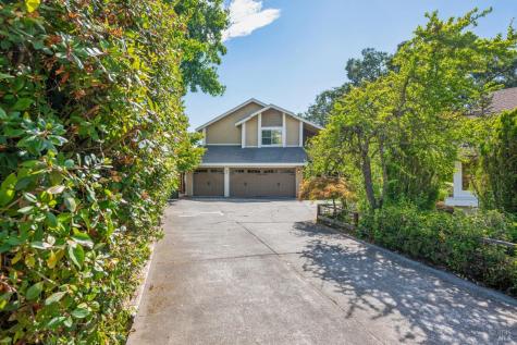 52 Woodleaf Court Novato CA 94945