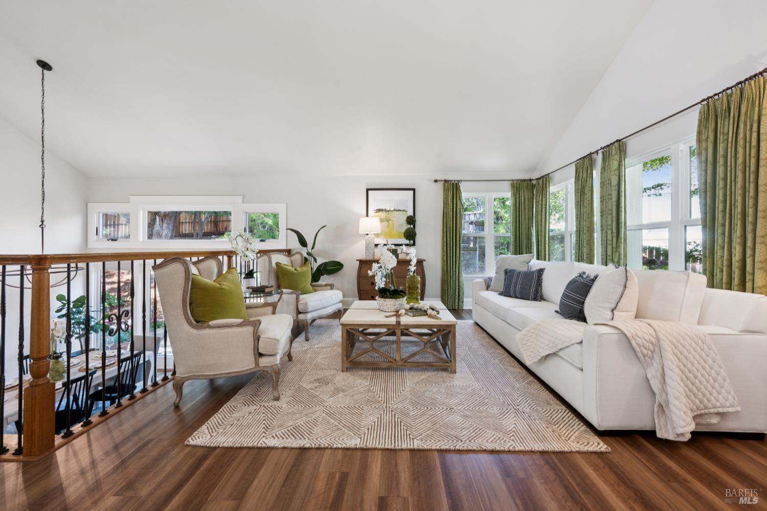 52 Woodleaf Court Novato CA 94945