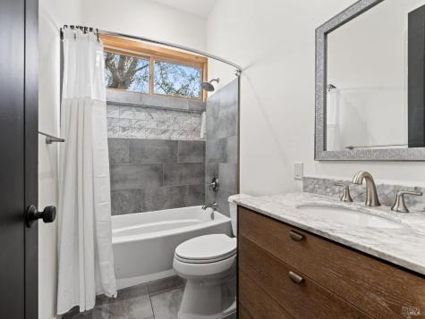 540 S Cloverdale Boulevard Cloverdale CA 95425