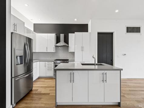 540 S Cloverdale Boulevard Cloverdale CA 95425