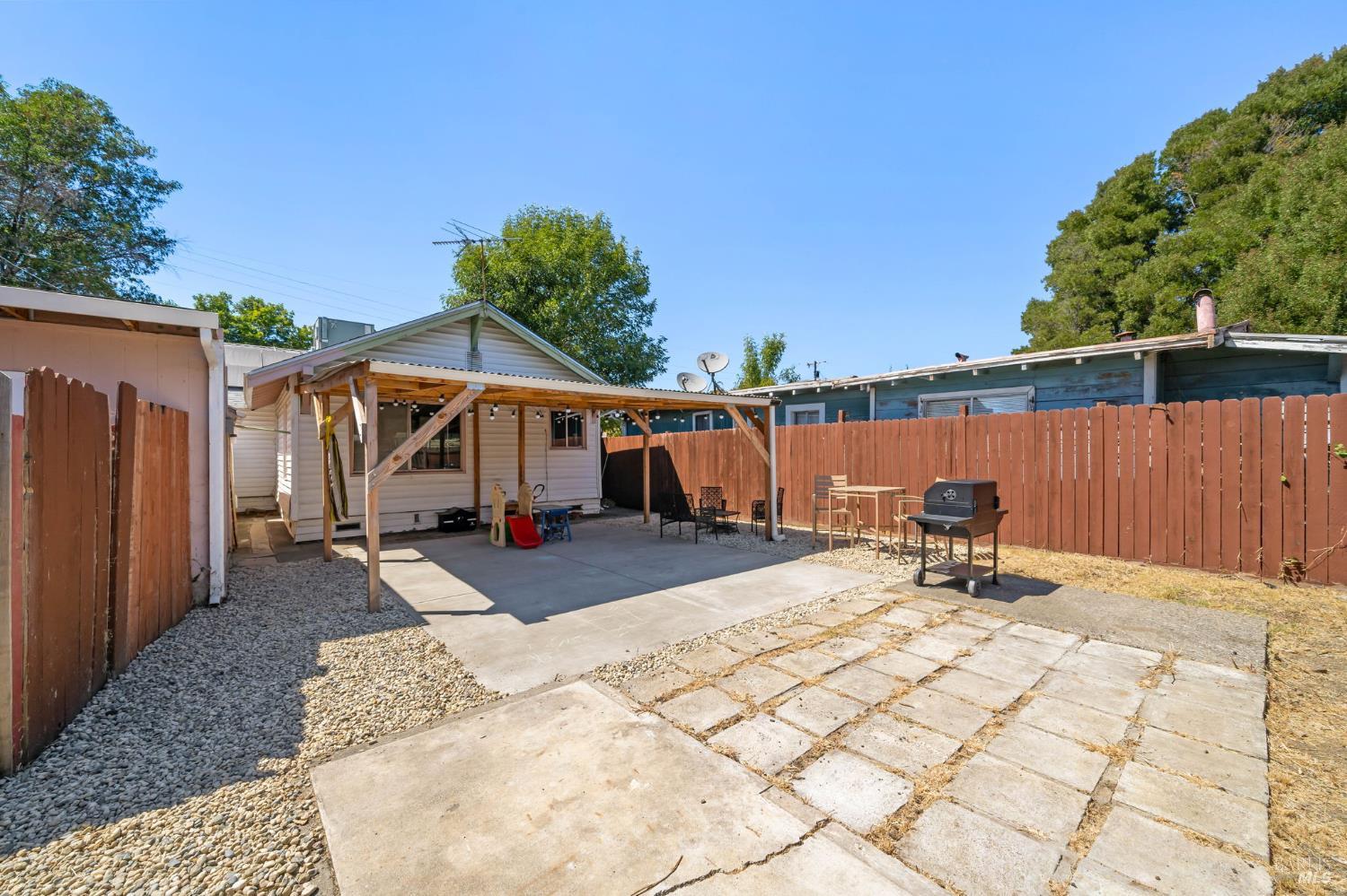 136 12th Street Vallejo CA 94590