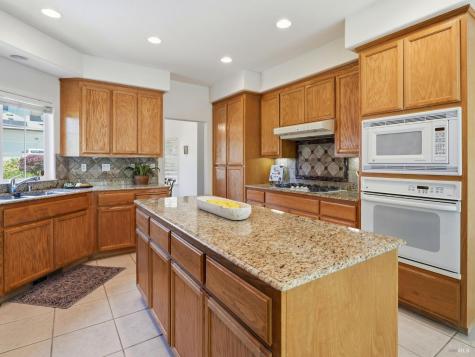 5690 Evening Way Santa Rosa CA 95409