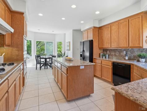 5690 Evening Way Santa Rosa CA 95409