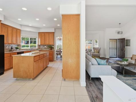 5690 Evening Way Santa Rosa CA 95409