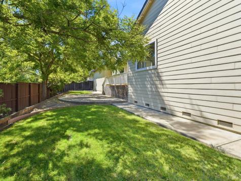 5690 Evening Way Santa Rosa CA 95409