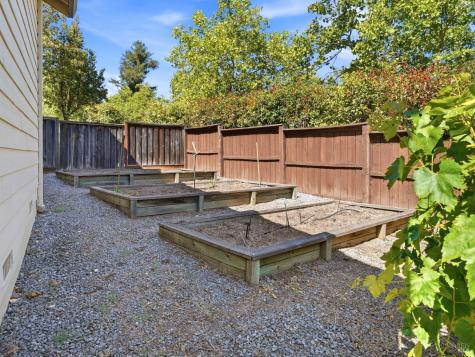 5690 Evening Way Santa Rosa CA 95409