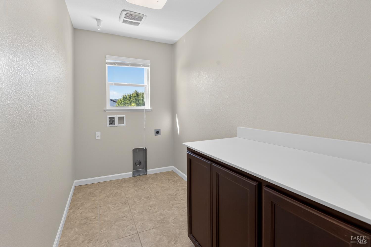 3871 Danbury Way Fairfield CA 94533