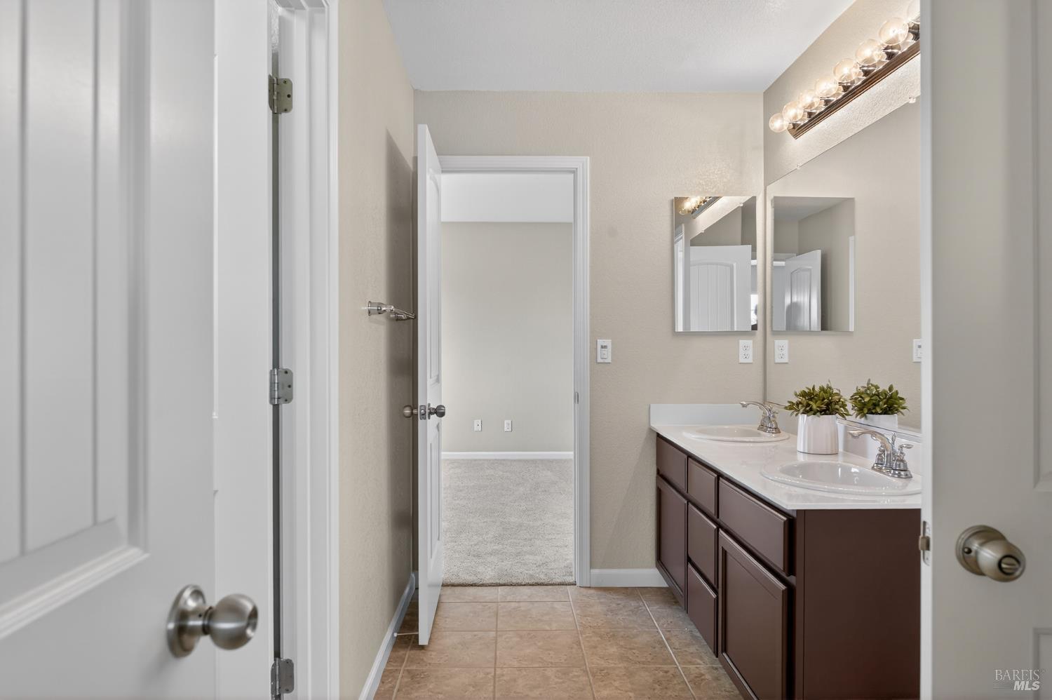 3871 Danbury Way Fairfield CA 94533