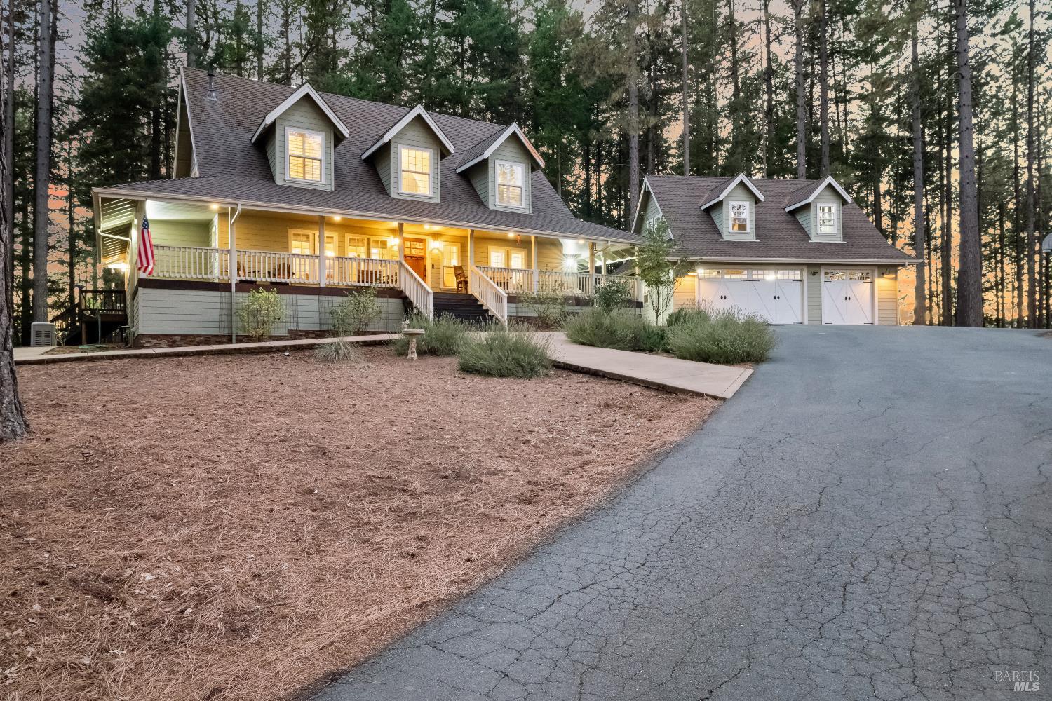 5701 Ridgewood Road Willits CA 95490