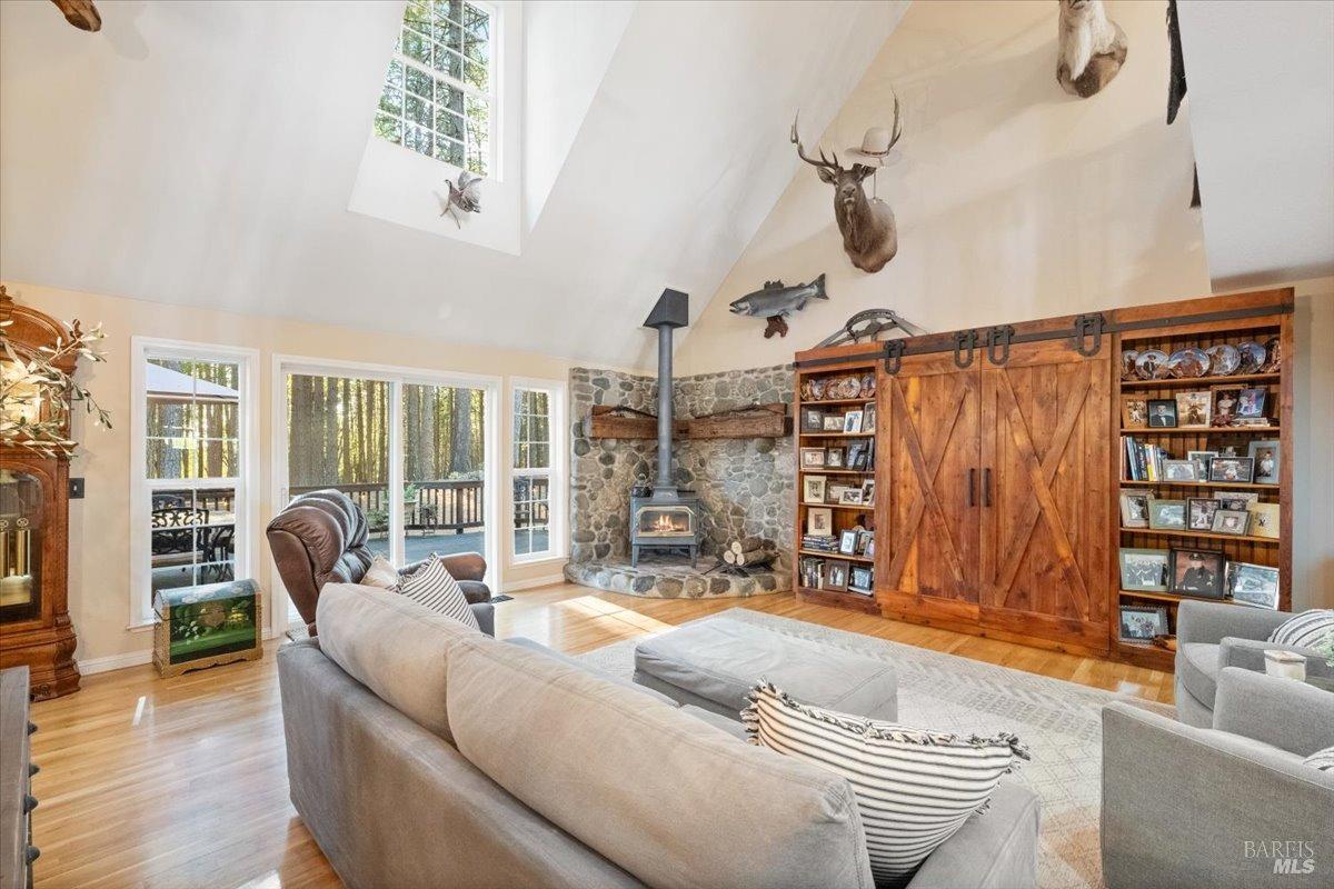 5701 Ridgewood Road Willits CA 95490