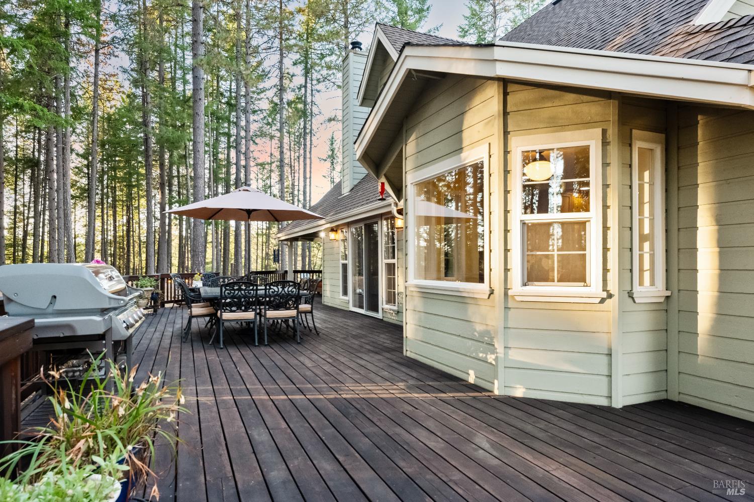 5701 Ridgewood Road Willits CA 95490