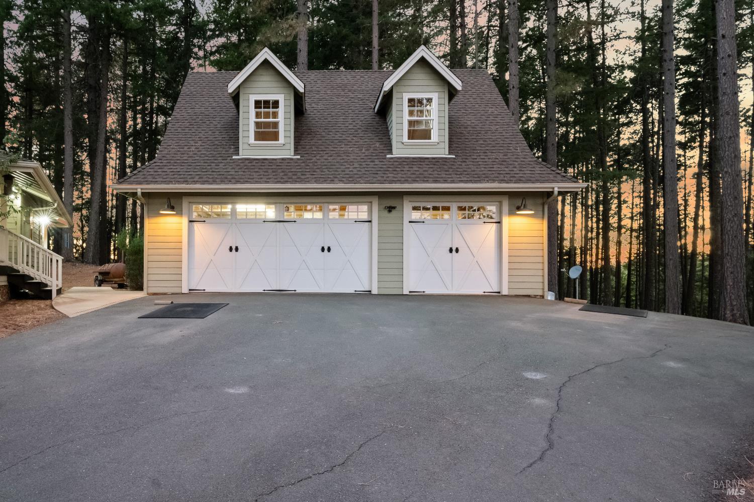 5701 Ridgewood Road Willits CA 95490