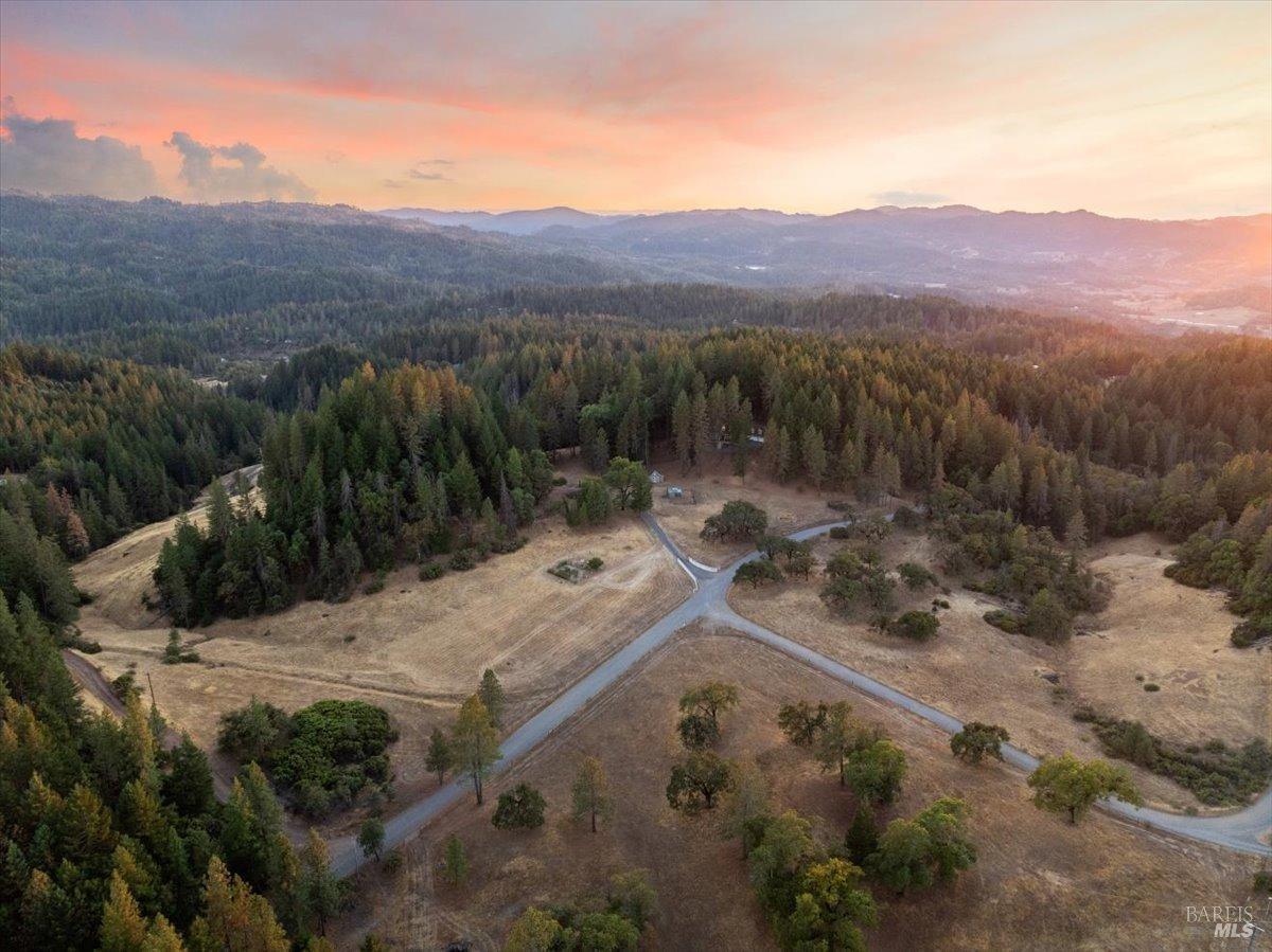 5701 Ridgewood Road Willits CA 95490