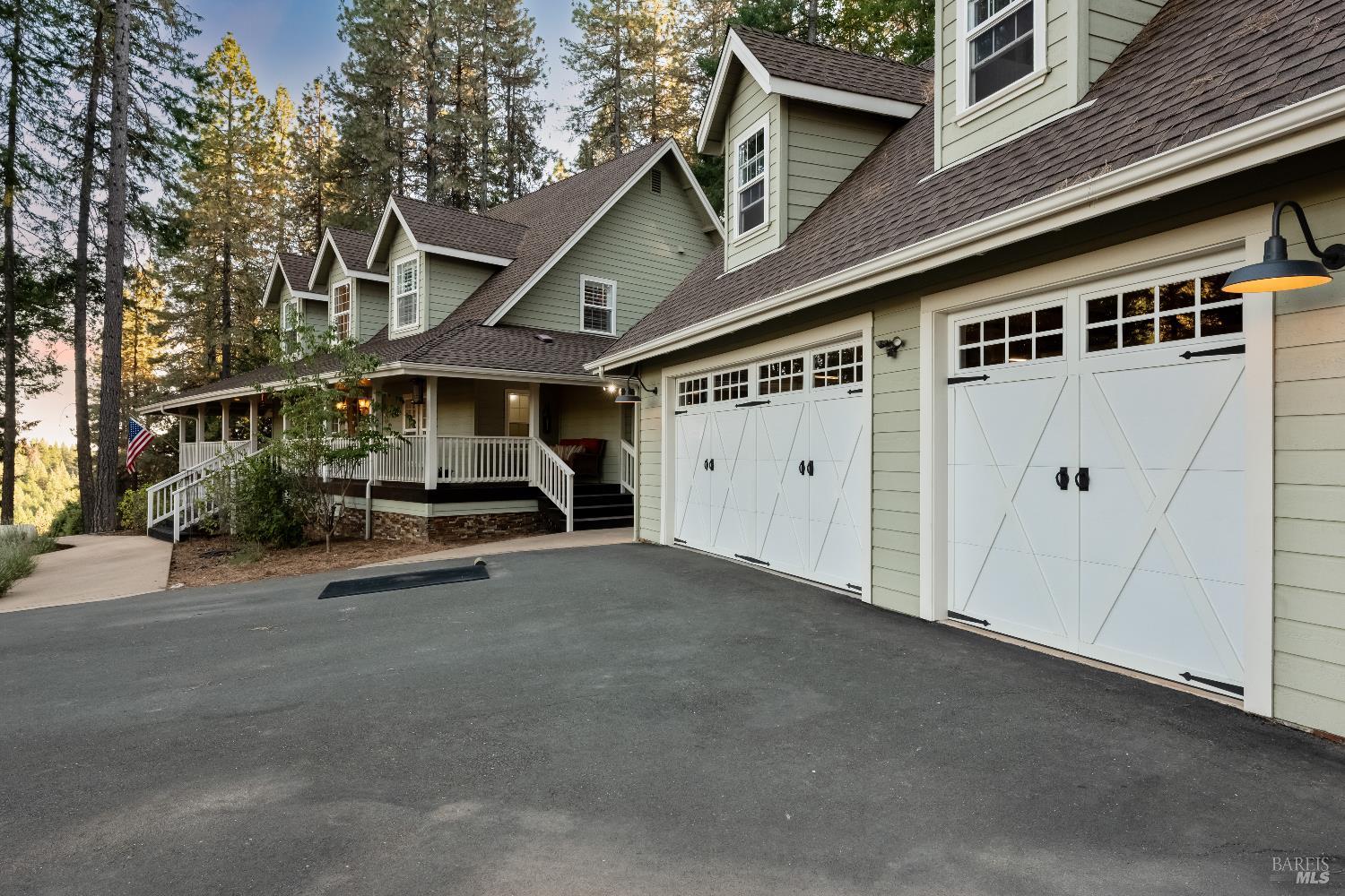 5701 Ridgewood Road Willits CA 95490