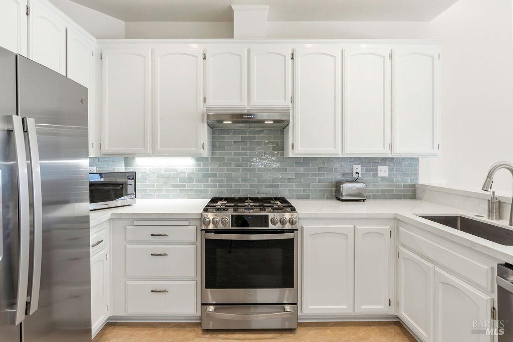 519 Danby Court Petaluma CA 94954
