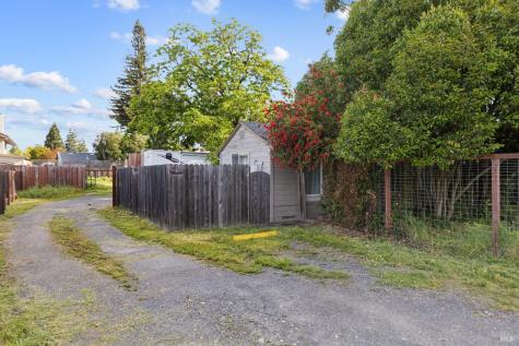 2457 Guerneville Road Santa Rosa CA 95403