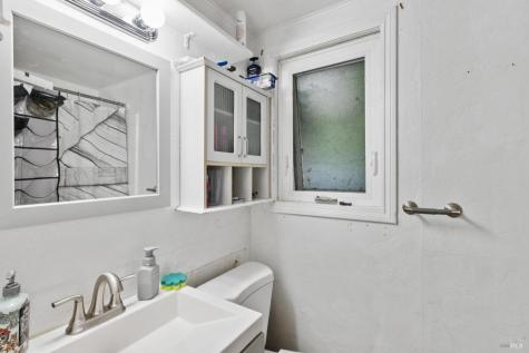 2457 Guerneville Road Santa Rosa CA 95403