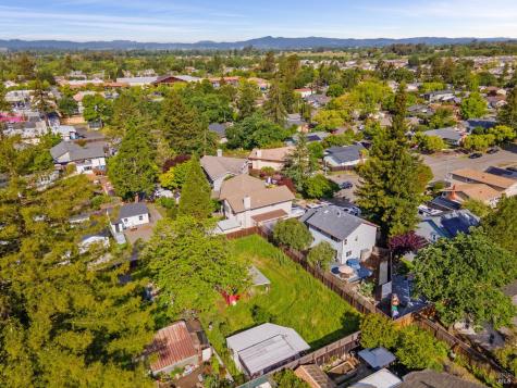 2457 Guerneville Road Santa Rosa CA 95403