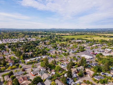 2457 Guerneville Road Santa Rosa CA 95403