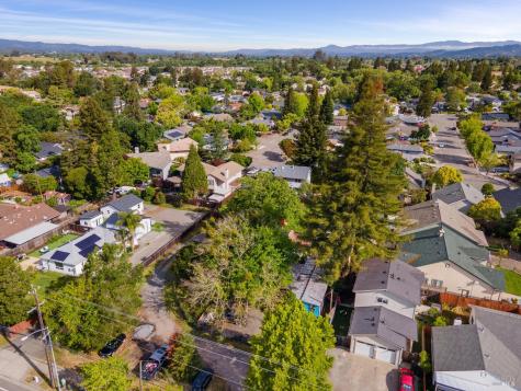 2457 Guerneville Road Santa Rosa CA 95403