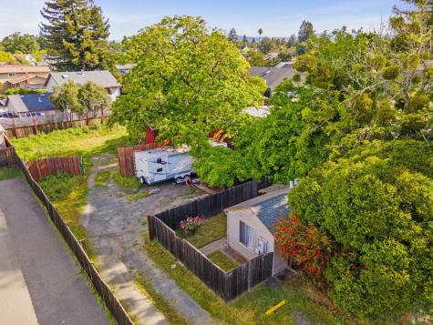 2457 Guerneville Road Santa Rosa CA 95403