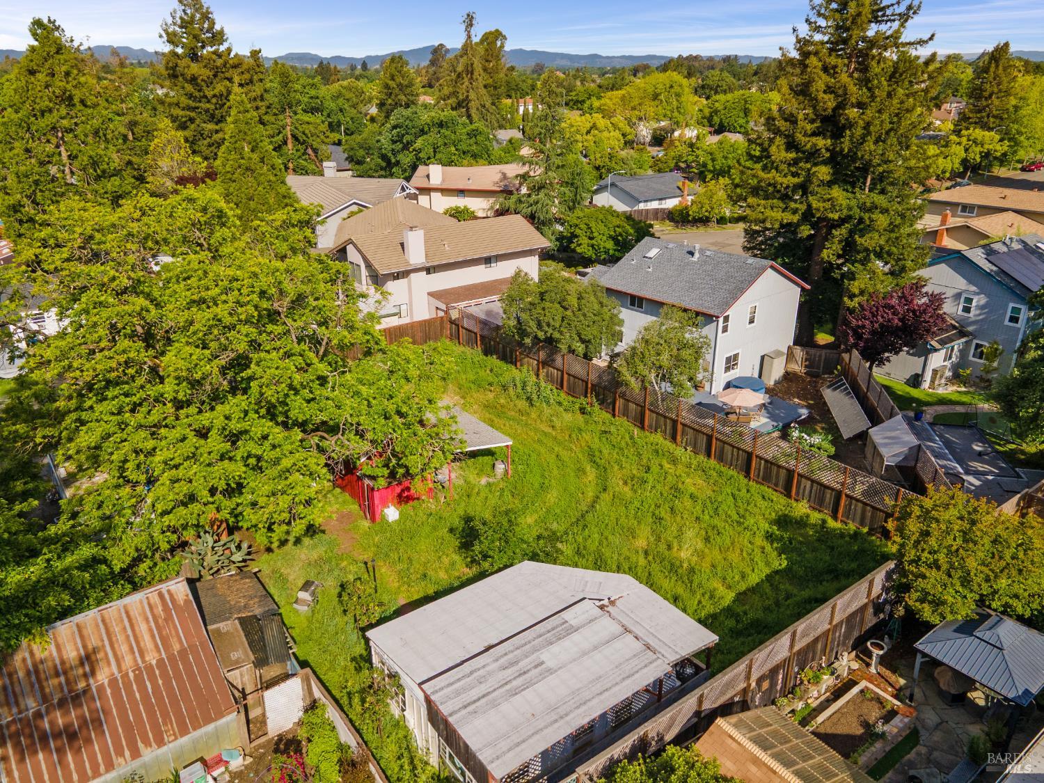 2457 Guerneville Road Santa Rosa CA 95403