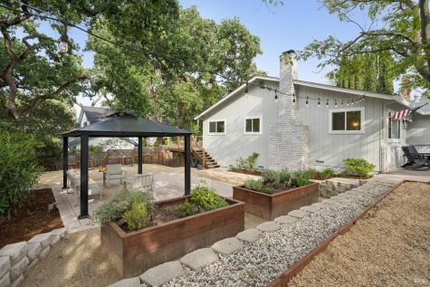 18219 Cottonwood Avenue Sonoma CA 95476
