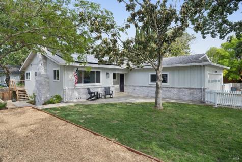 18219 Cottonwood Avenue Sonoma CA 95476