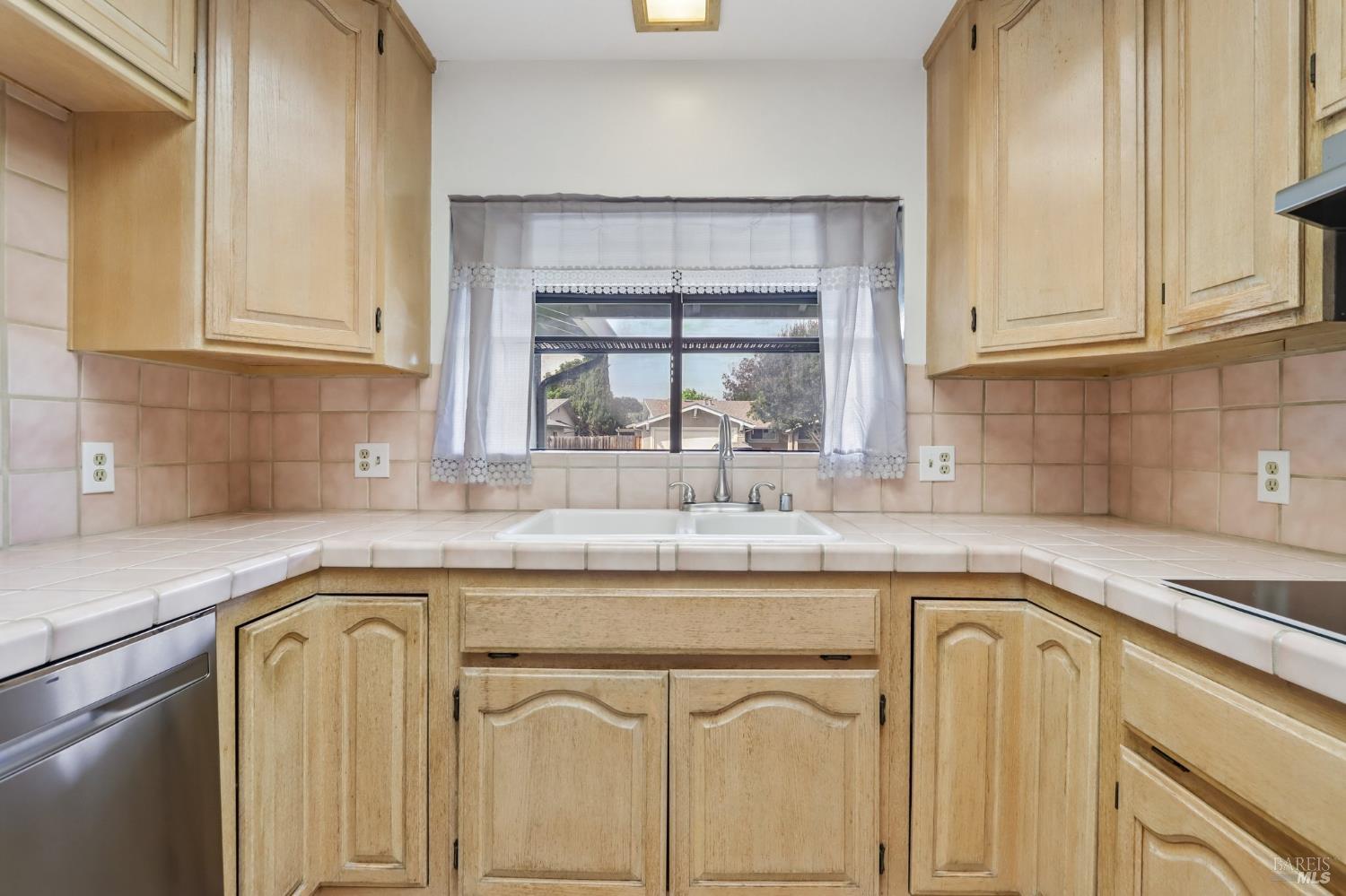 25478 Barnard Street Hayward CA 94545
