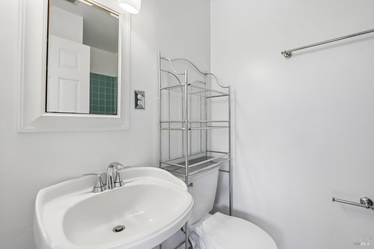25478 Barnard Street Hayward CA 94545