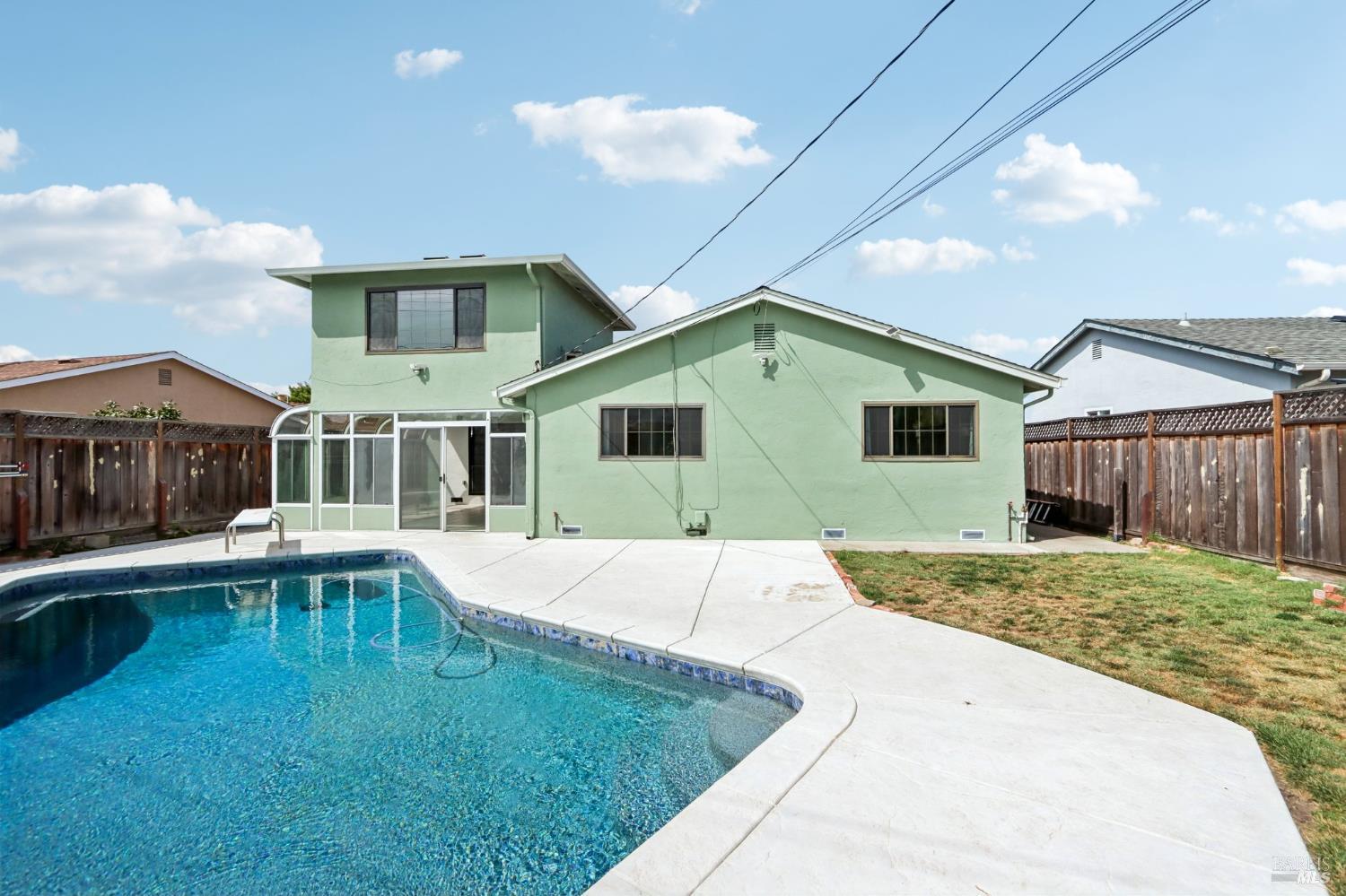 25478 Barnard Street Hayward CA 94545