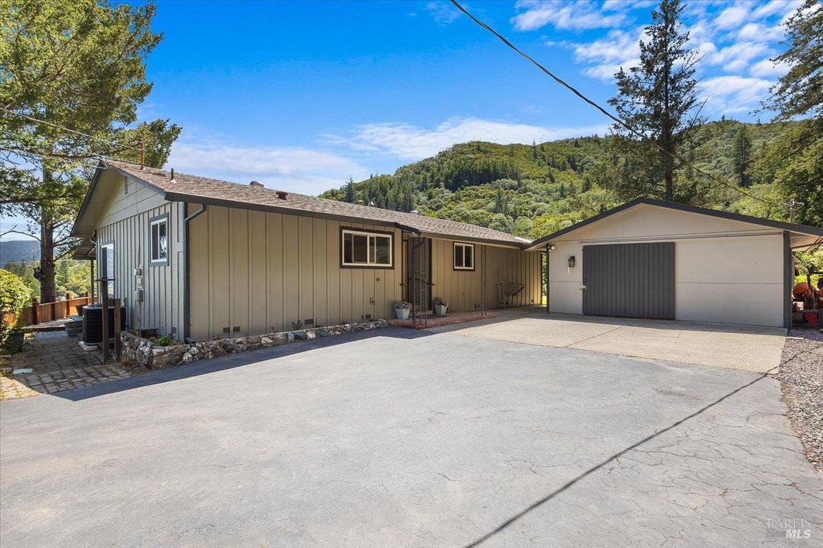 770 Canyon Court Ukiah CA 95482