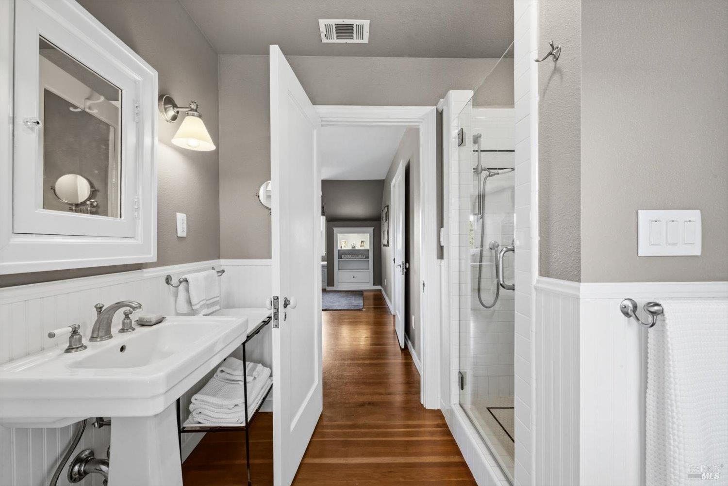 4011 E 3rd Avenue Napa CA 94558