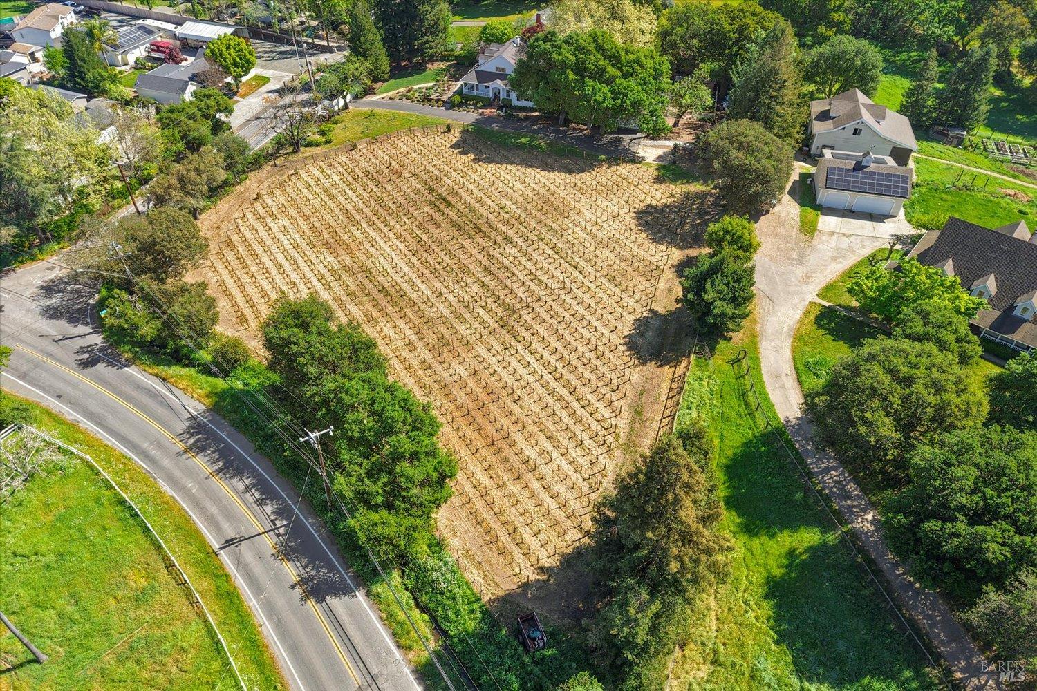 4011 E 3rd Avenue Napa CA 94558