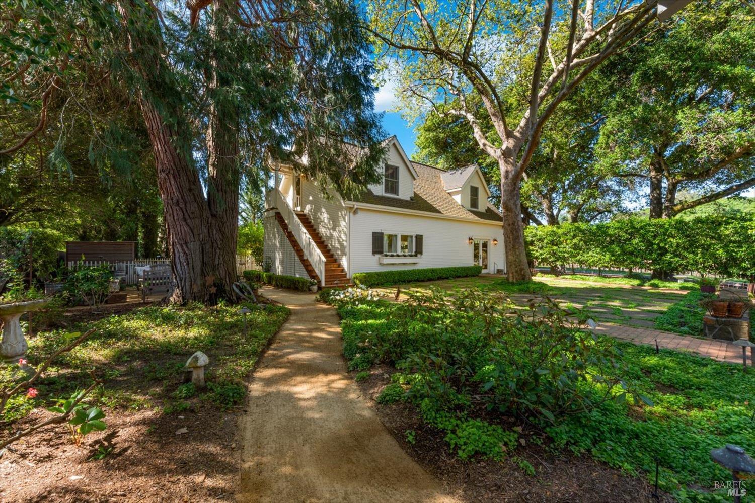 4011 E 3rd Avenue Napa CA 94558