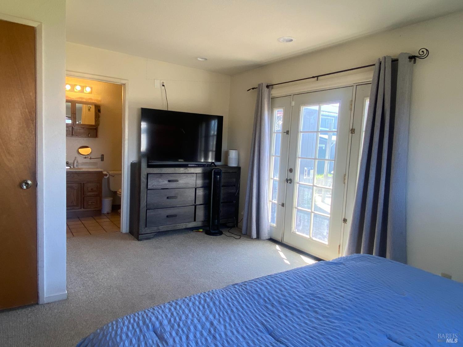 31945 Johnson Lane Fort Bragg CA 95437