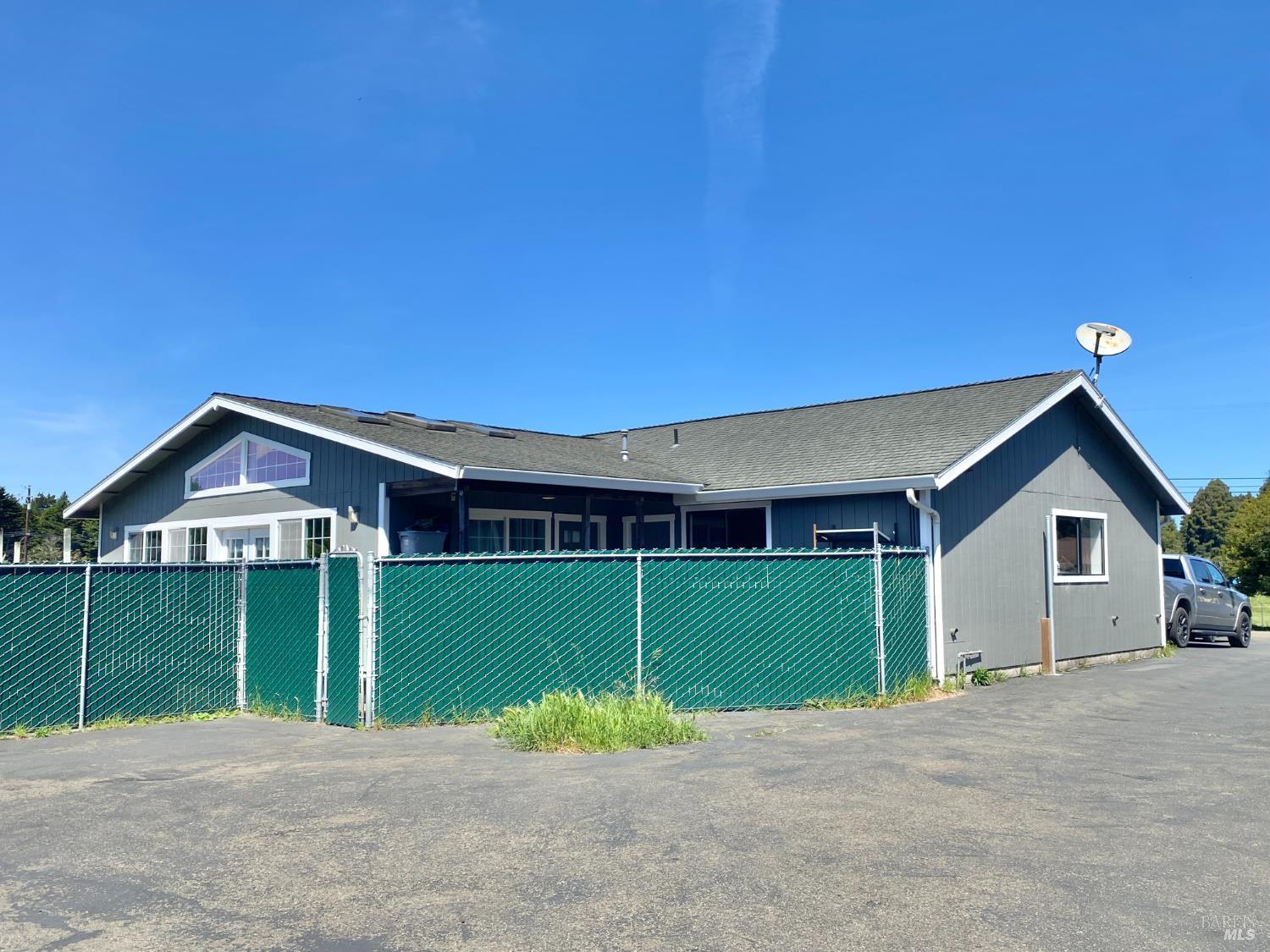 31945 Johnson Lane Fort Bragg CA 95437