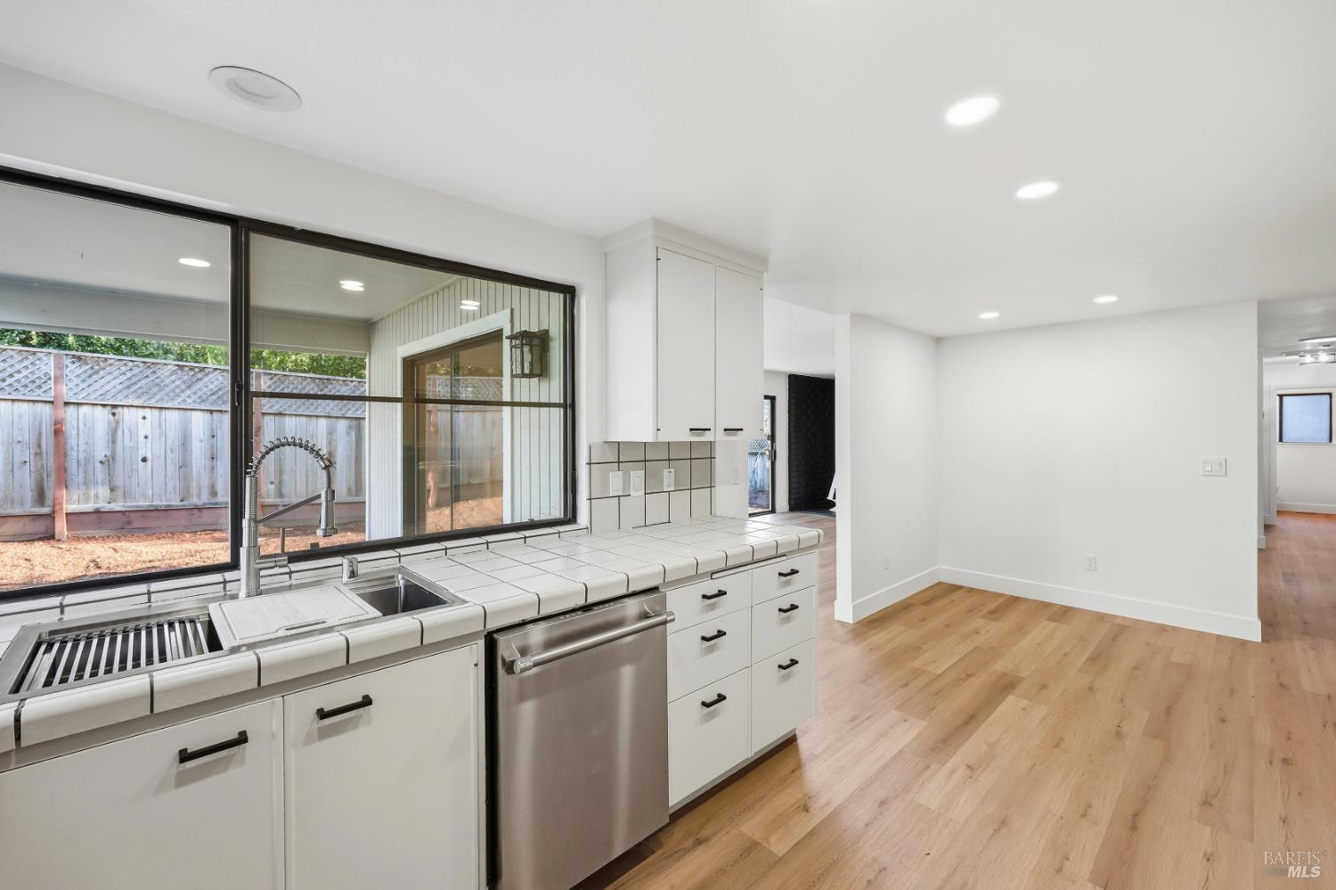 4906 Fernglen Drive Santa Rosa CA 95405