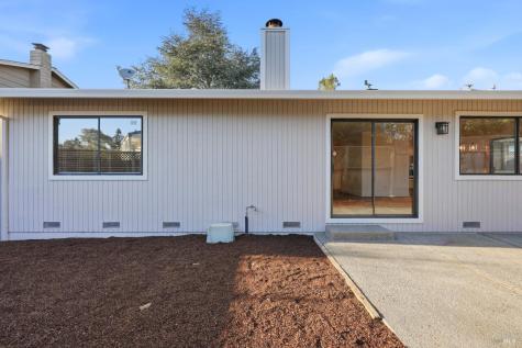 4906 Fernglen Drive Santa Rosa CA 95405