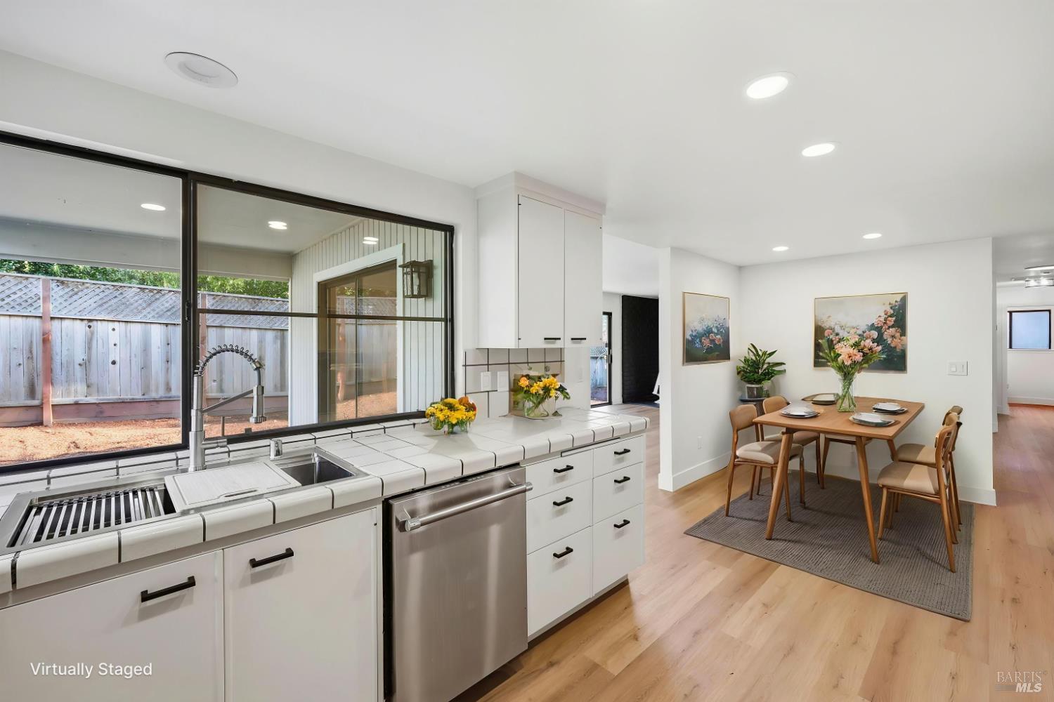 4906 Fernglen Drive Santa Rosa CA 95405