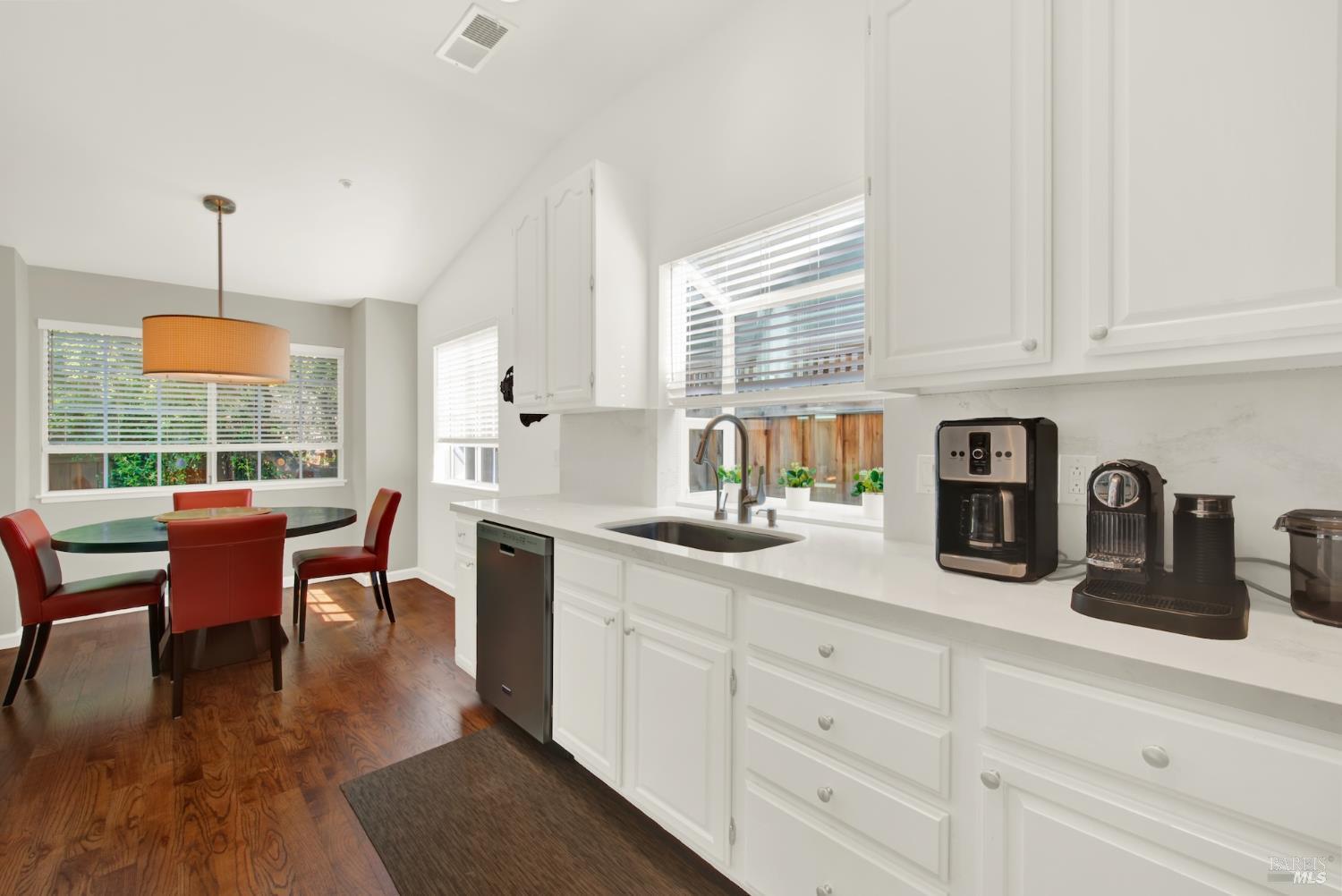 38 Sage Way Napa CA 94559