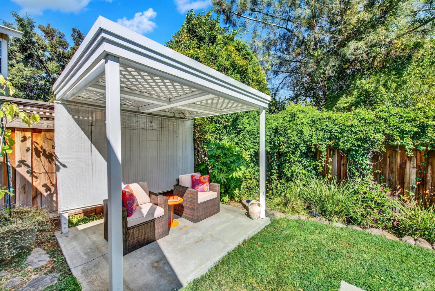 38 Sage Way Napa CA 94559