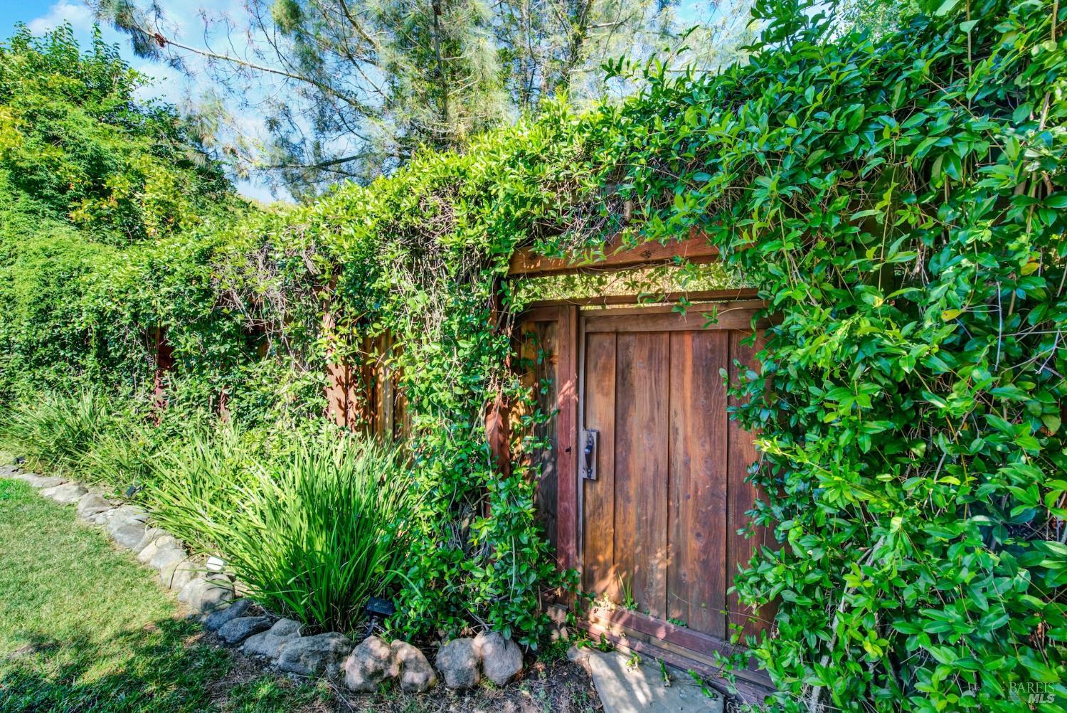 38 Sage Way Napa CA 94559