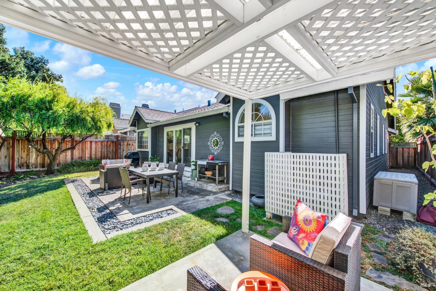 38 Sage Way Napa CA 94559