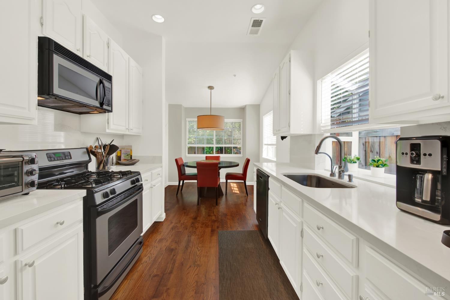 38 Sage Way Napa CA 94559