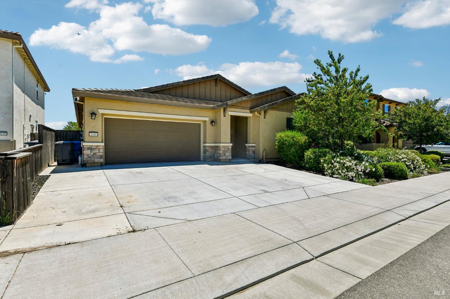 1680 Gold Street Dixon CA 95620