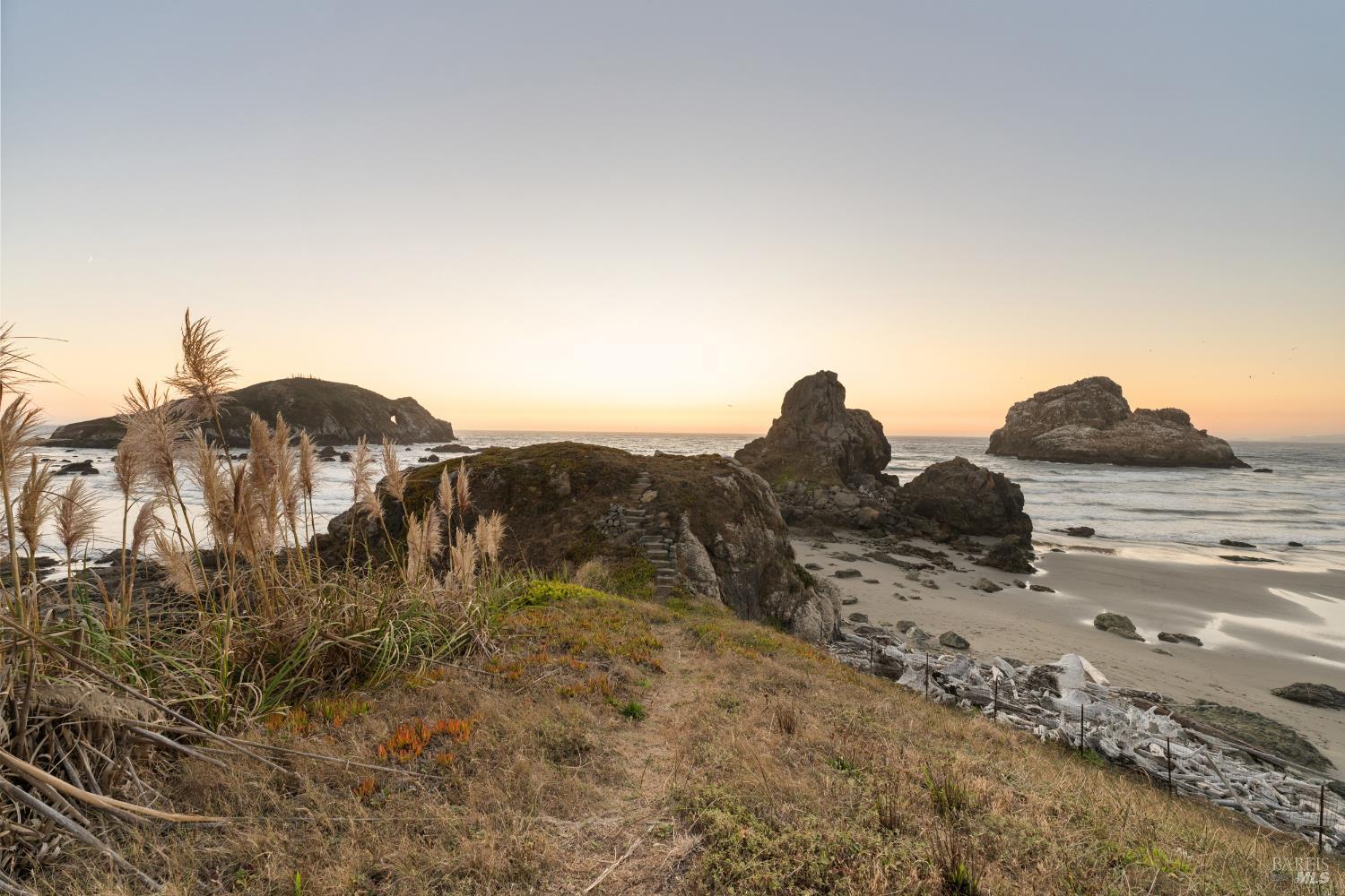 405 Island View Drive Smith River CA 95567