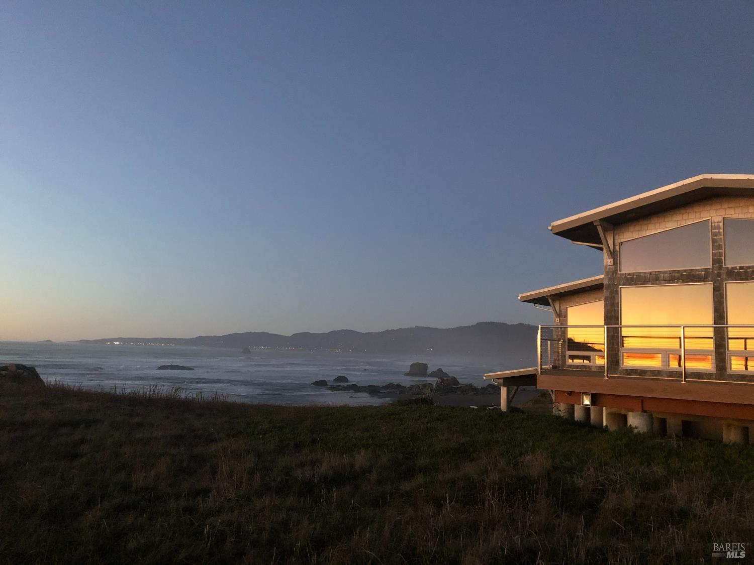 405 Island View Drive Smith River CA 95567