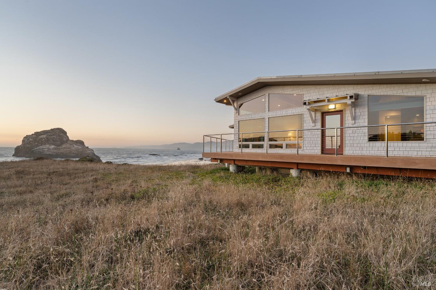 405 Island View Drive Smith River CA 95567