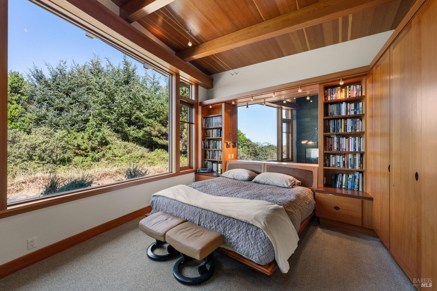 405 Island View Drive Smith River CA 95567